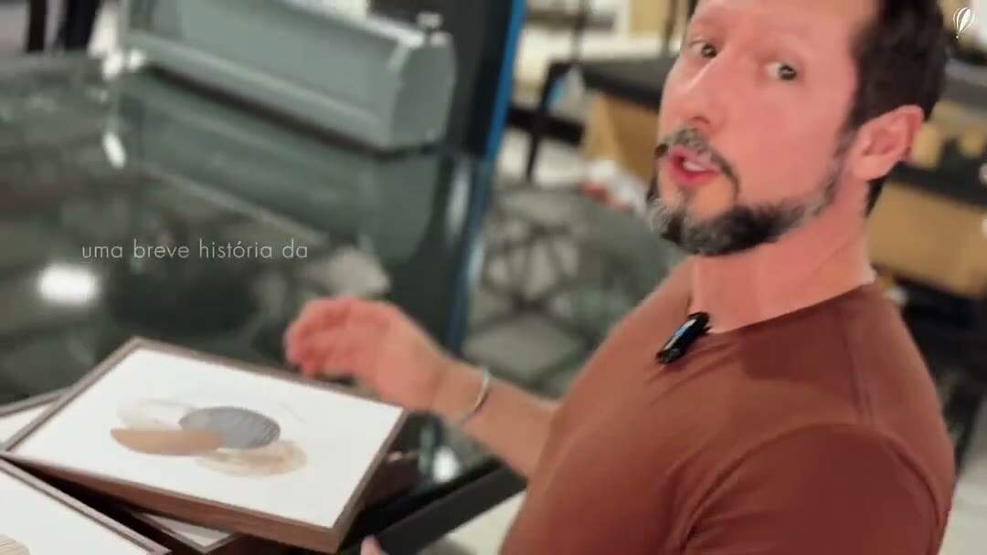 Vídeo do ateliê da Go Quadros